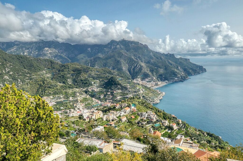 Amalfi Coast (Courtesy: Wikipedia)