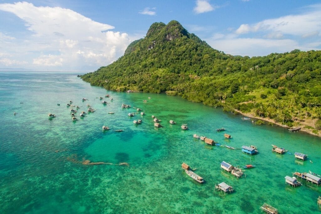 Borneo (Courtesy: Malaysia Tourism)