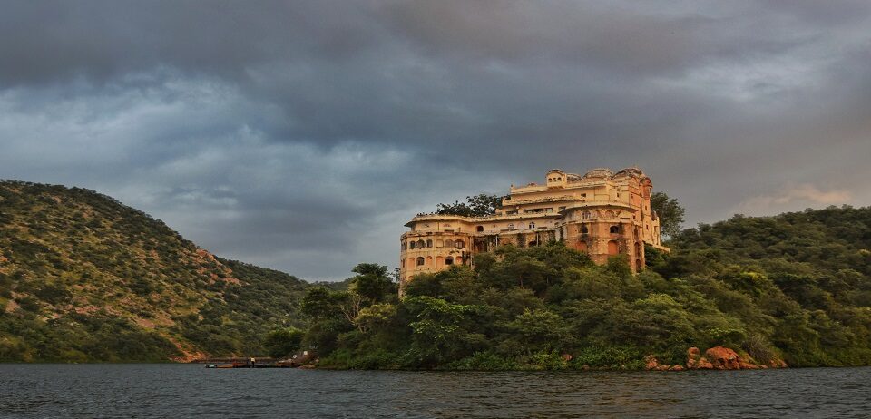 Siliserh Lake Palace (Courtesy: Rajasthan Tourism)