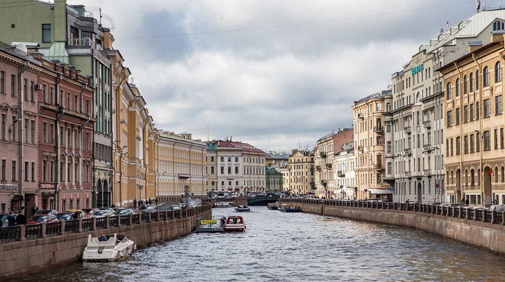 St Petersburg (Courtesy: Wikipedia)