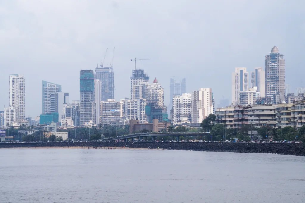 Marine Drive Places to visit in Mumbai